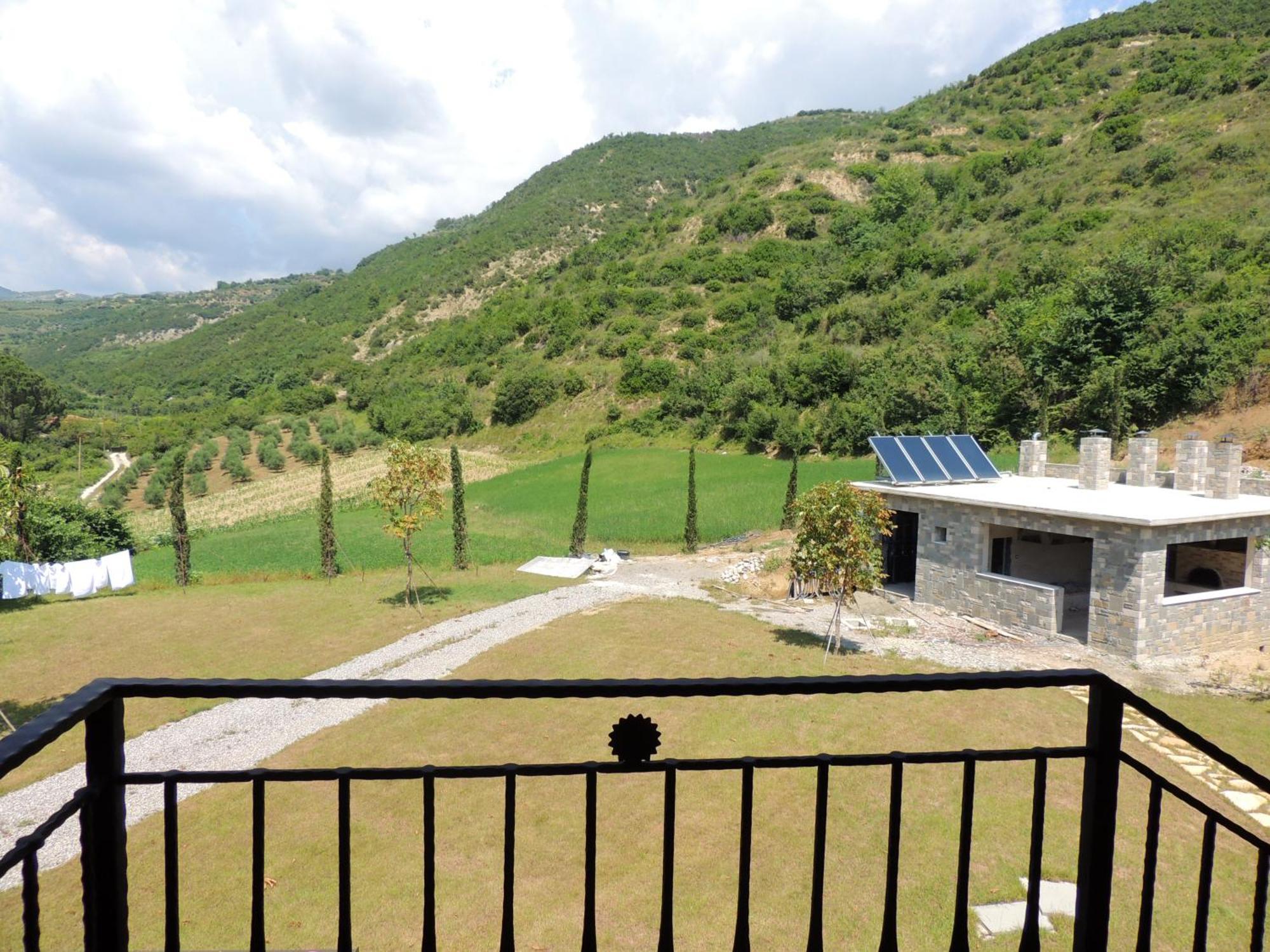Pupa Winery Serene Stay Berat Bagian luar foto