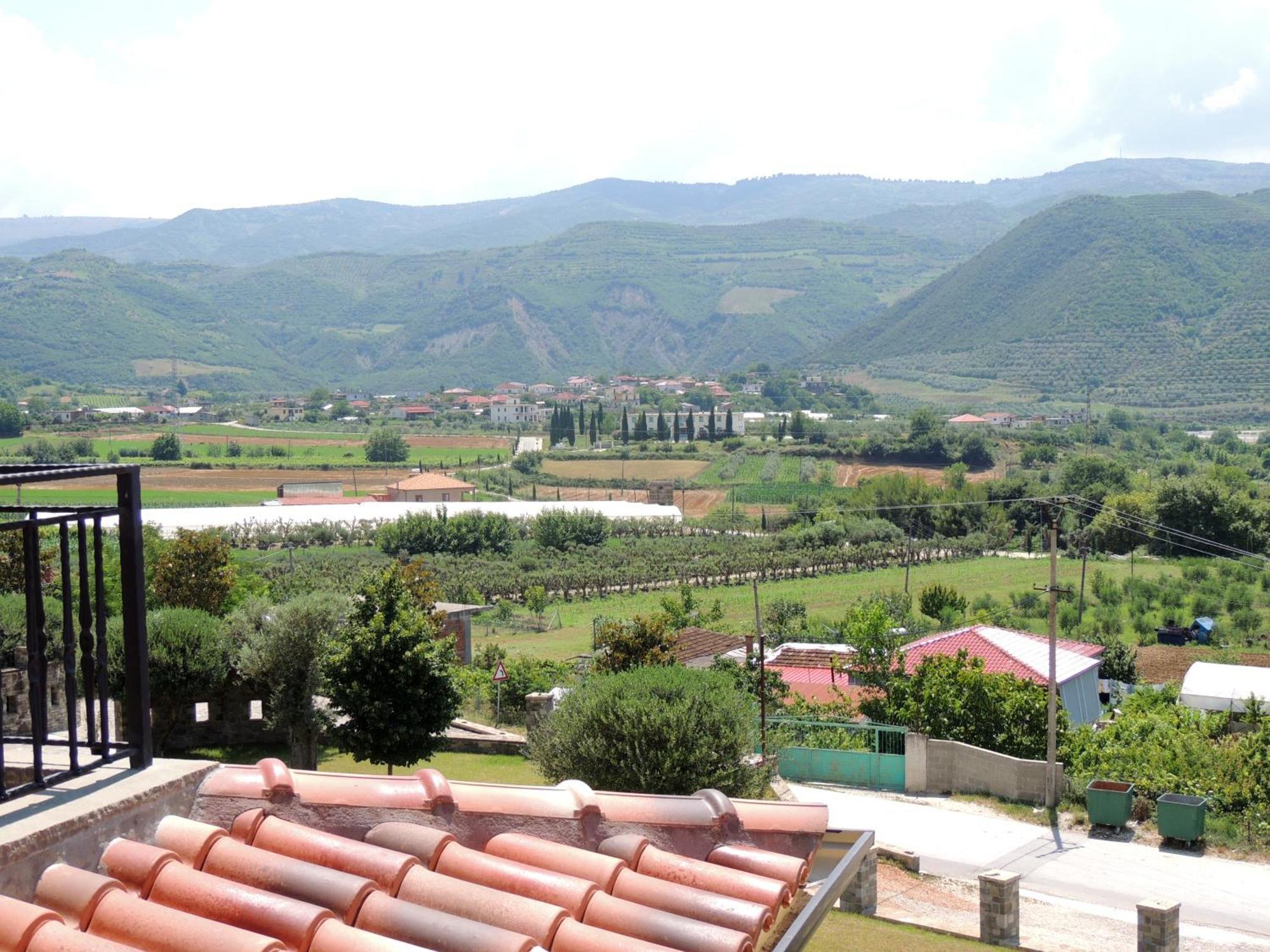 Pupa Winery Serene Stay Berat Bagian luar foto