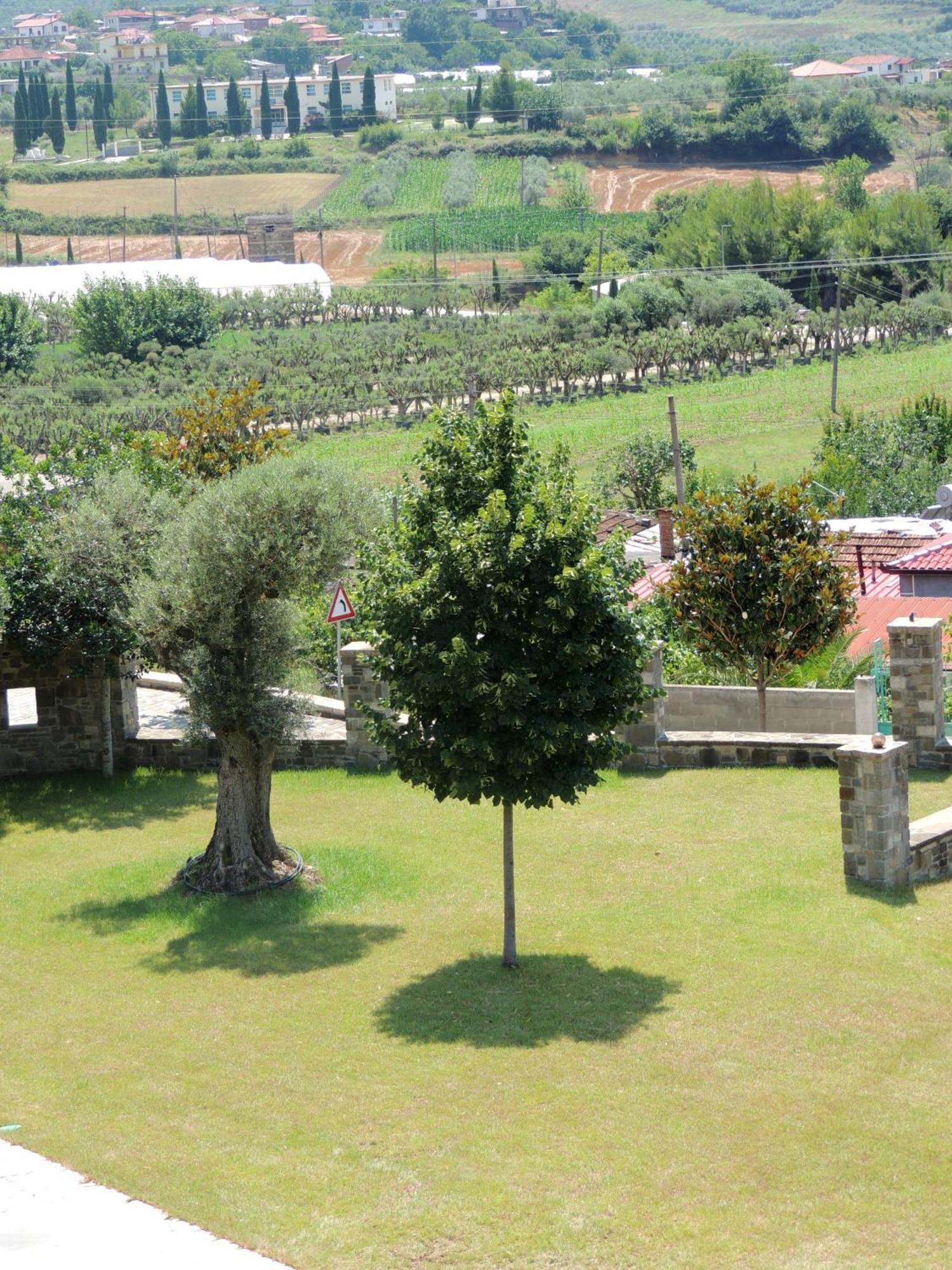 Pupa Winery Serene Stay Berat Bagian luar foto