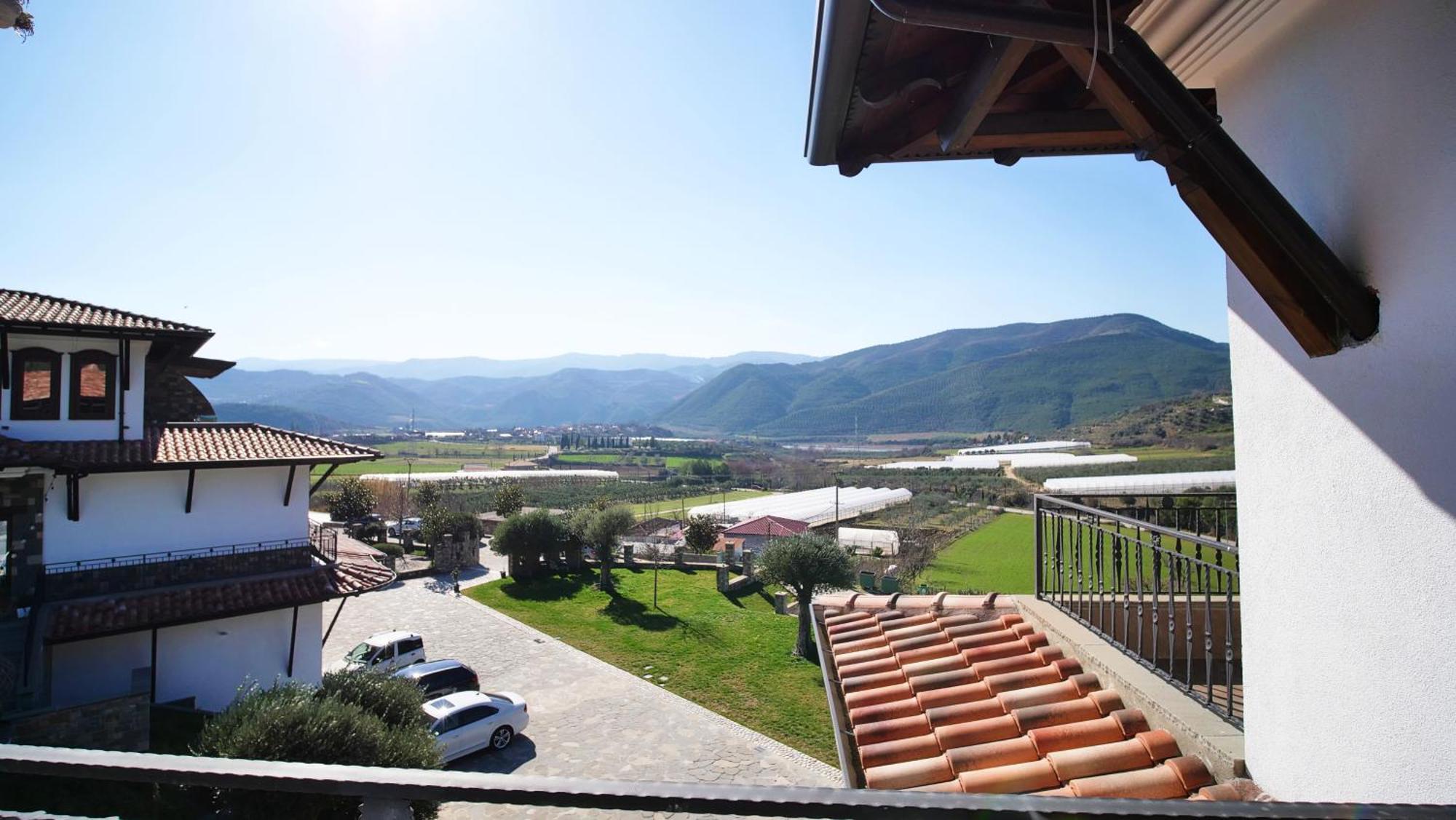 Pupa Winery Serene Stay Berat Bagian luar foto