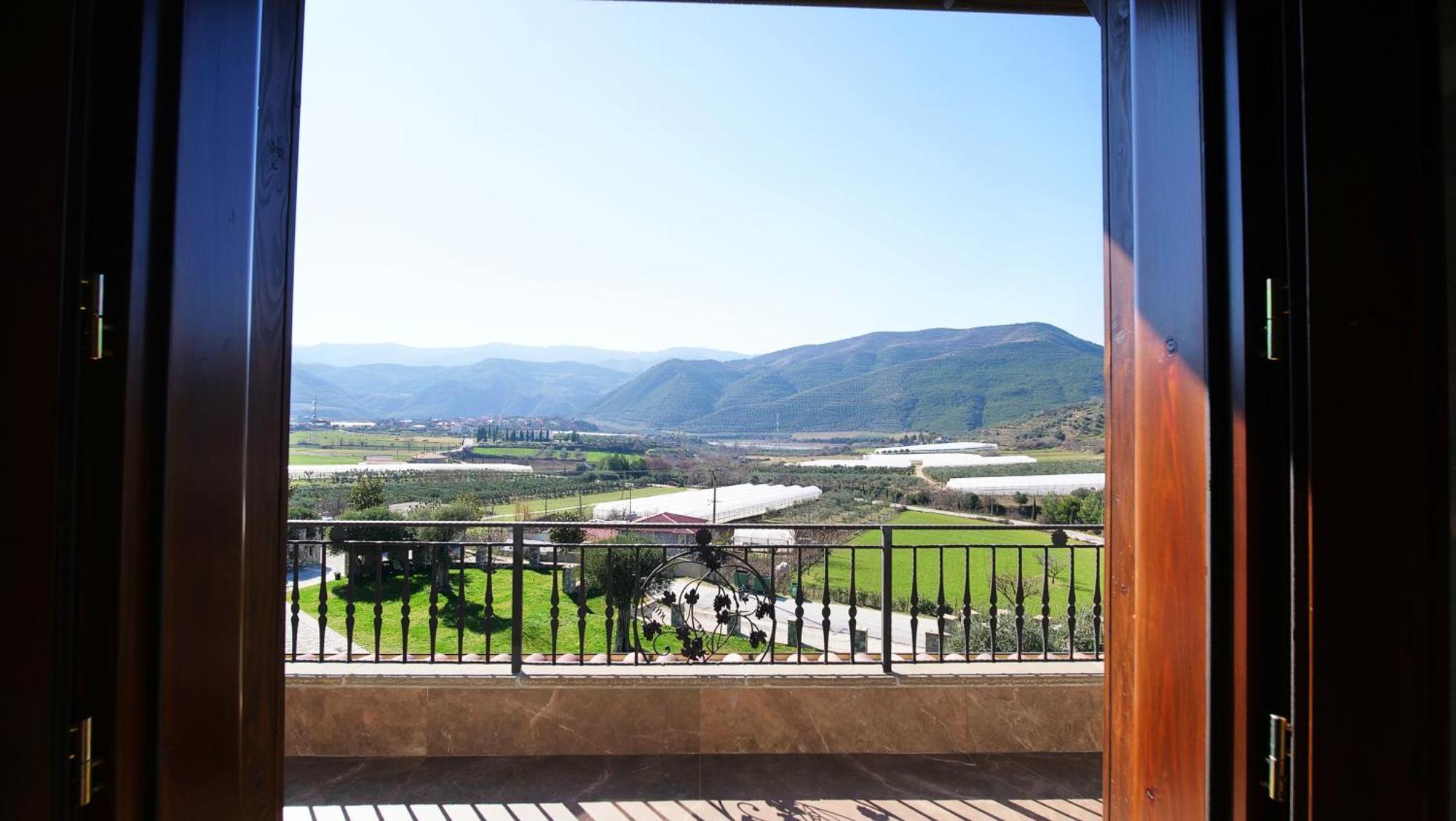 Pupa Winery Serene Stay Berat Bagian luar foto